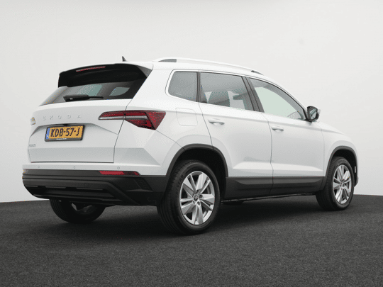 Škoda Karoq 1.5 TSI ACT Business Edition - Private lease 629,- pm