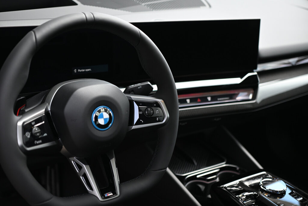 BMW i5 11