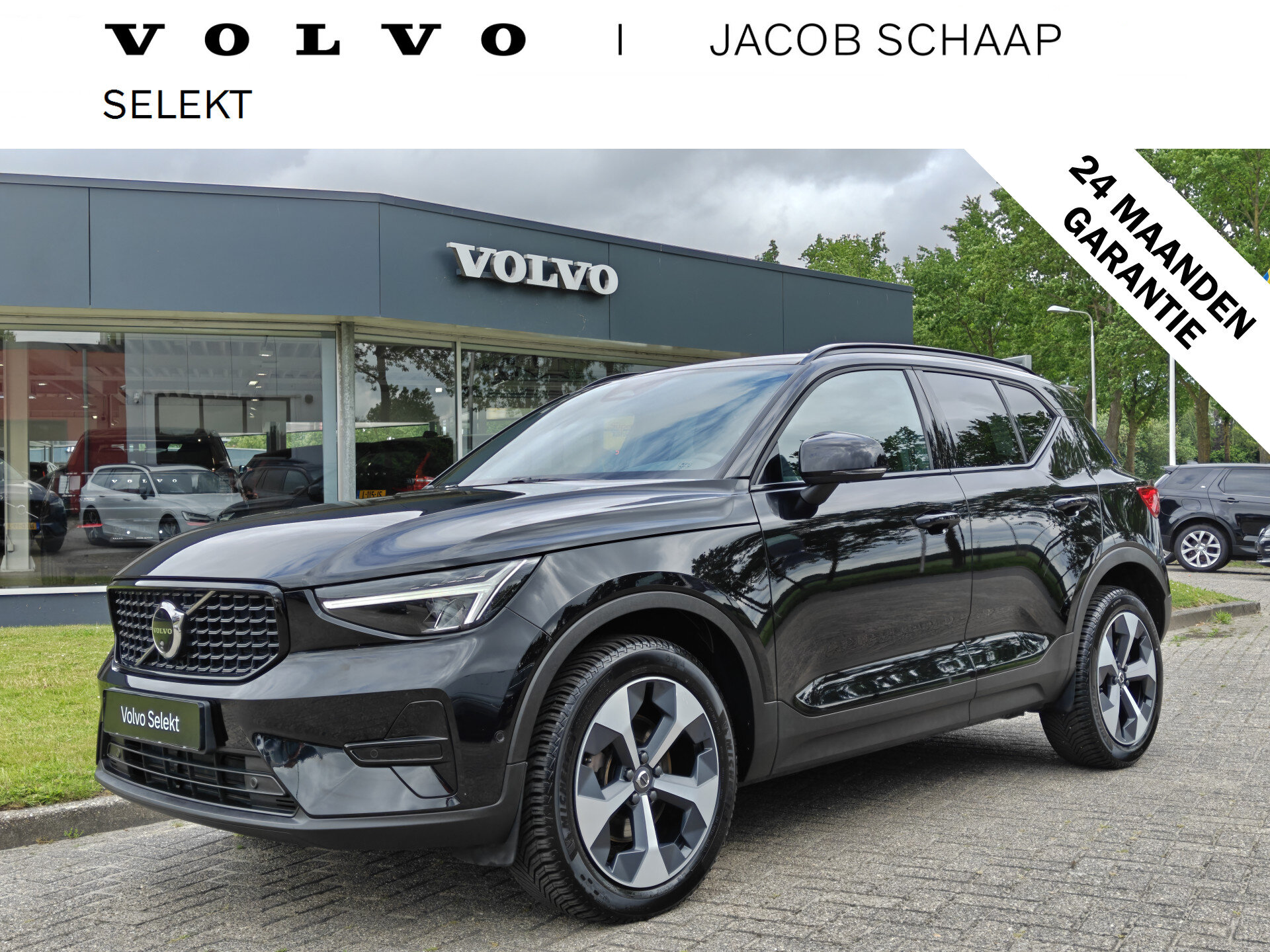 Volvo XC40 B3 177PK Automaat Plus Dark