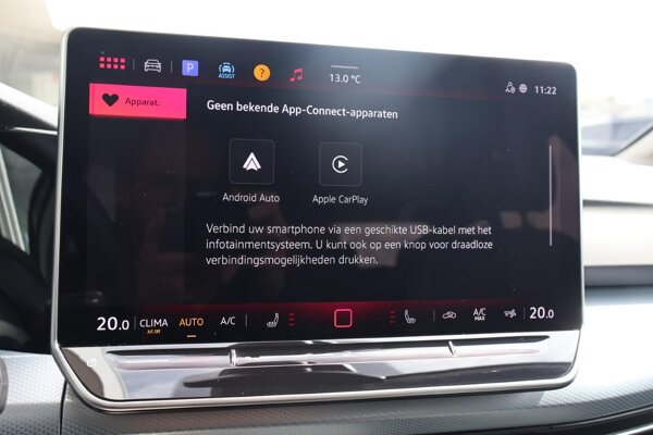 Apple Carplay/Android Auto Apple Carplay/Android Auto