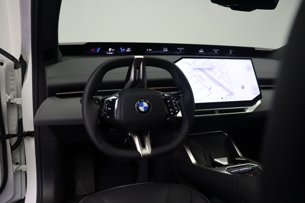 BMW iX3 24