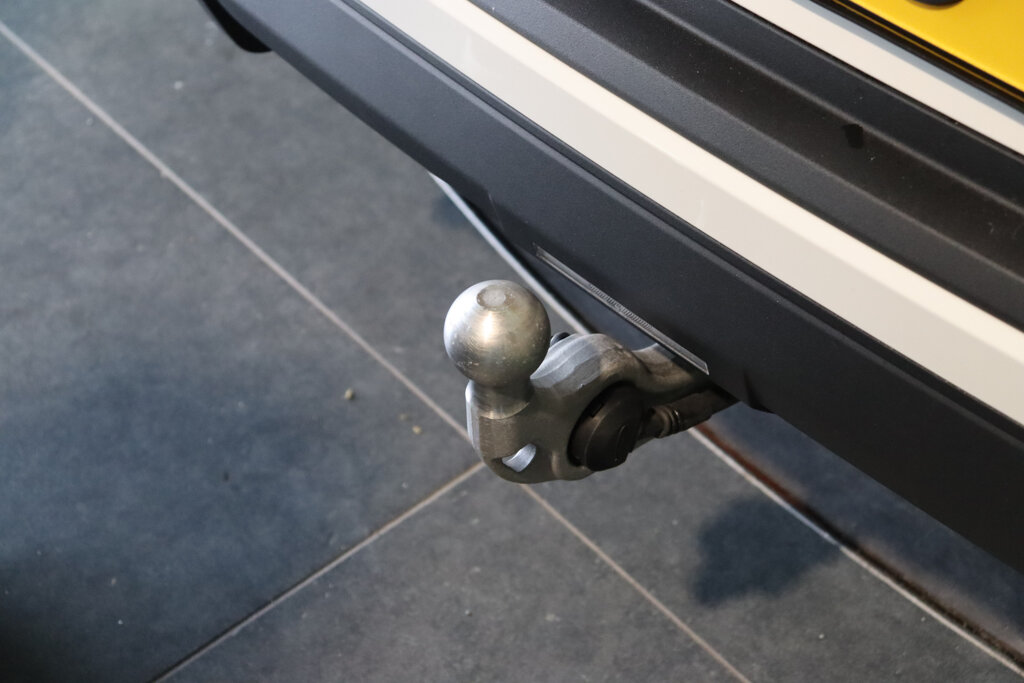BMW iX3 26