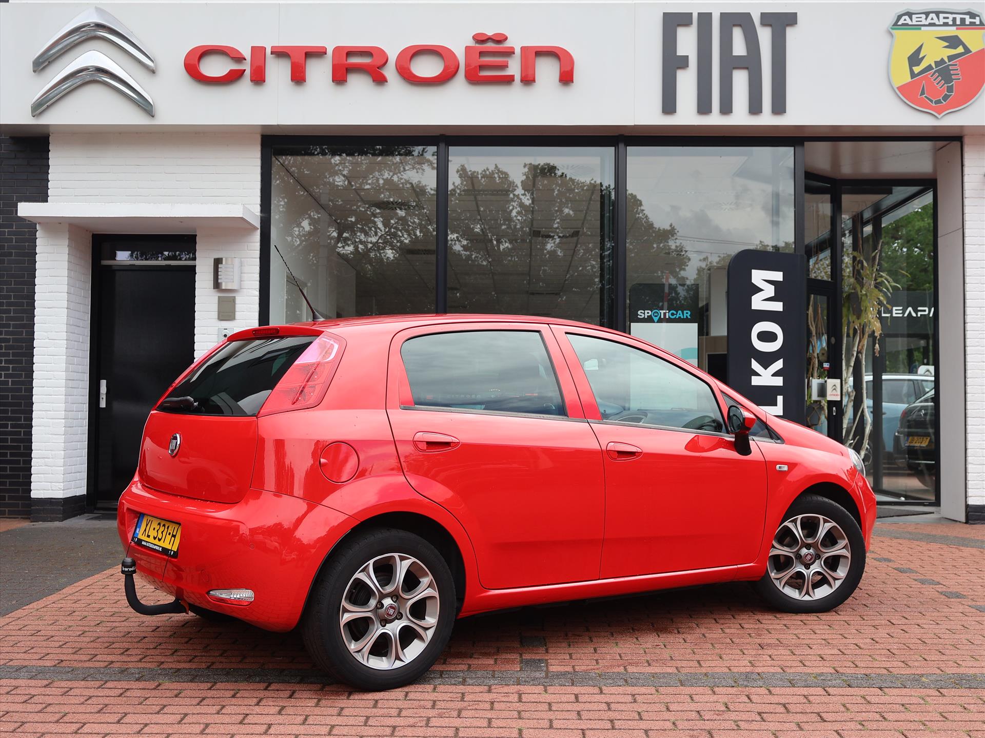 Fiat Punto 0.9 TwinAir Turbo 100pk 5d Sempre, Rijklaarprijs | Navigatie | Cruise Control | Trekhaak afn. | Climate Control - Afbeelding 4