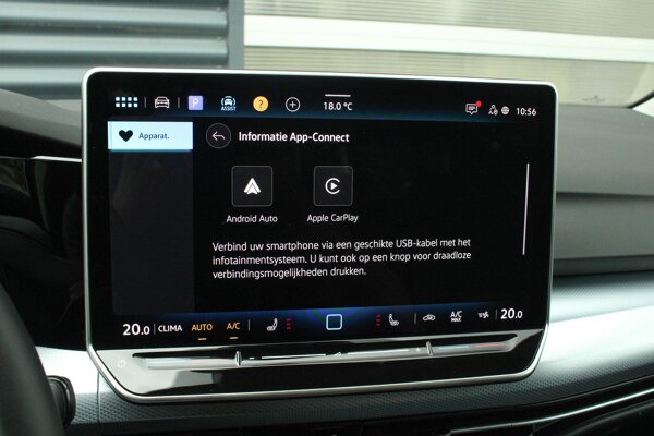 Apple Carplay/Android Auto Apple Carplay/Android Auto