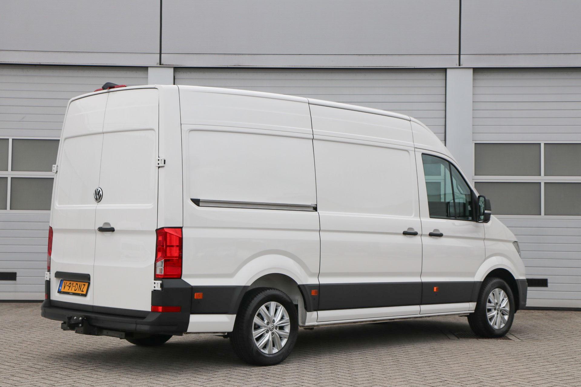Volkswagen Crafter 35 2.0 TDI 177pk AUT L3H3 Exclusive - Afbeelding 2