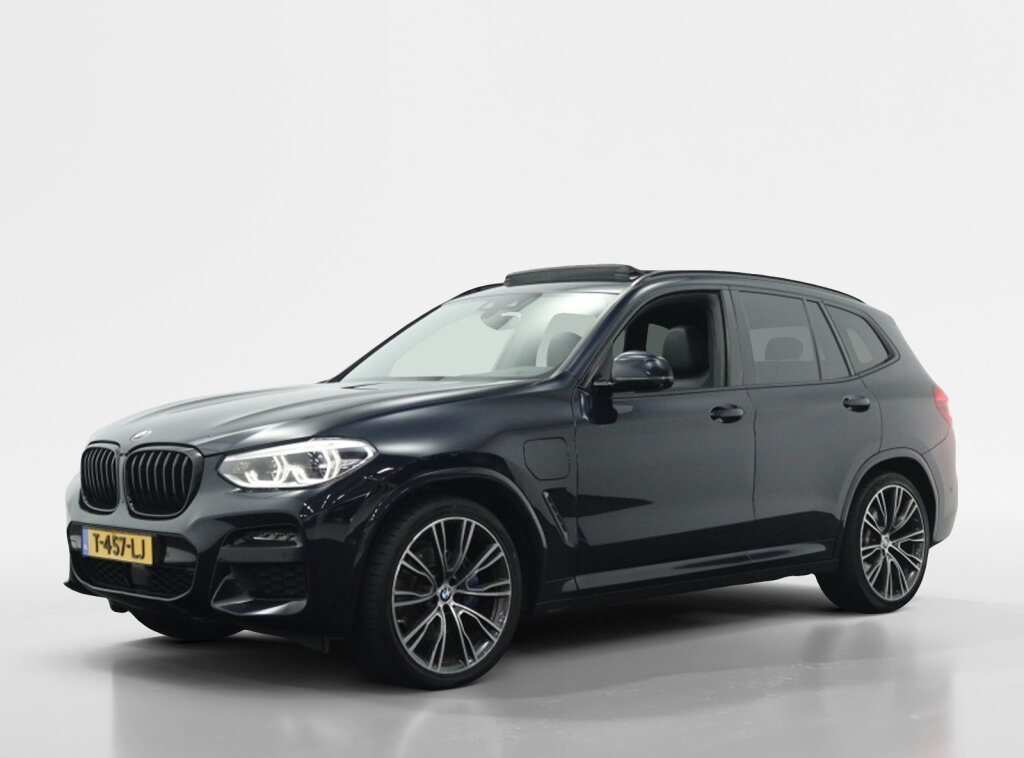 BMW X3 xDrive30e High Executive | 360 camera | Navigatie | Head up disp