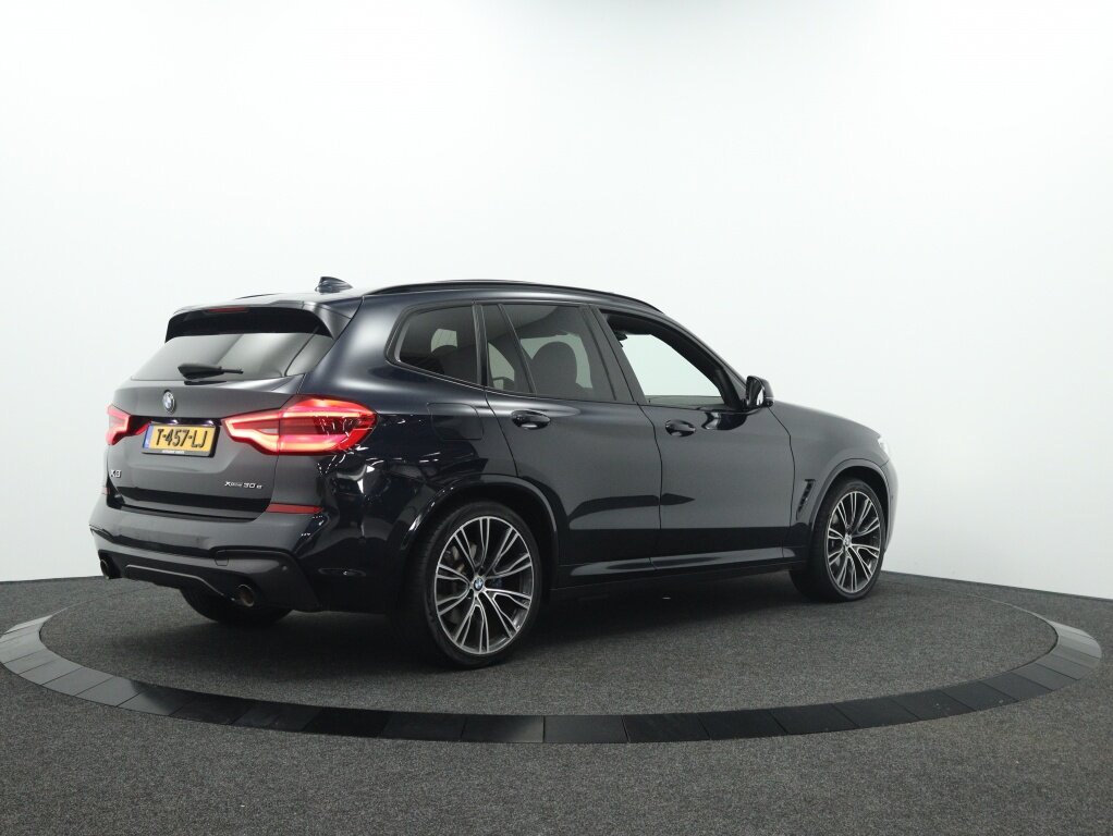 BMW X3 xDrive30e High Executive | 360 camera | Navigatie | Head up disp - Afbeelding 2