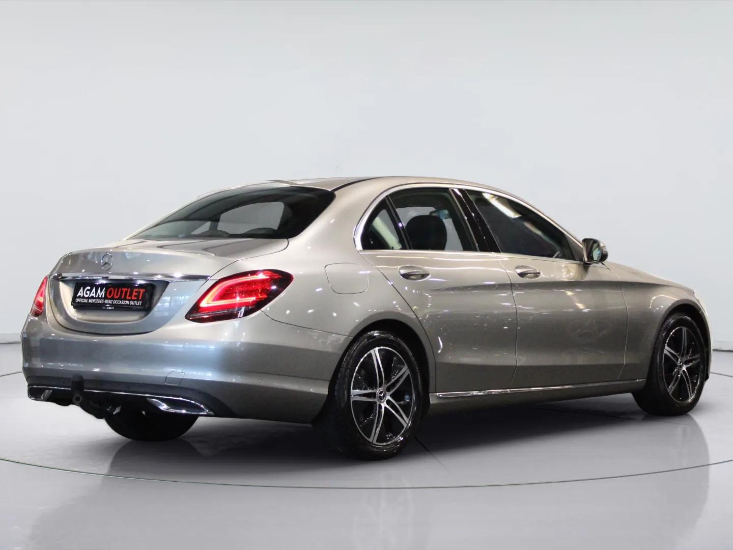 Mercedes-Benz C-Klasse Limousine 180 Business Solution - Afbeelding 2