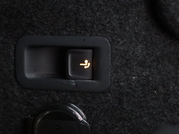 Trekhaak zwenkbaar (elektronische ontgrendeling)
