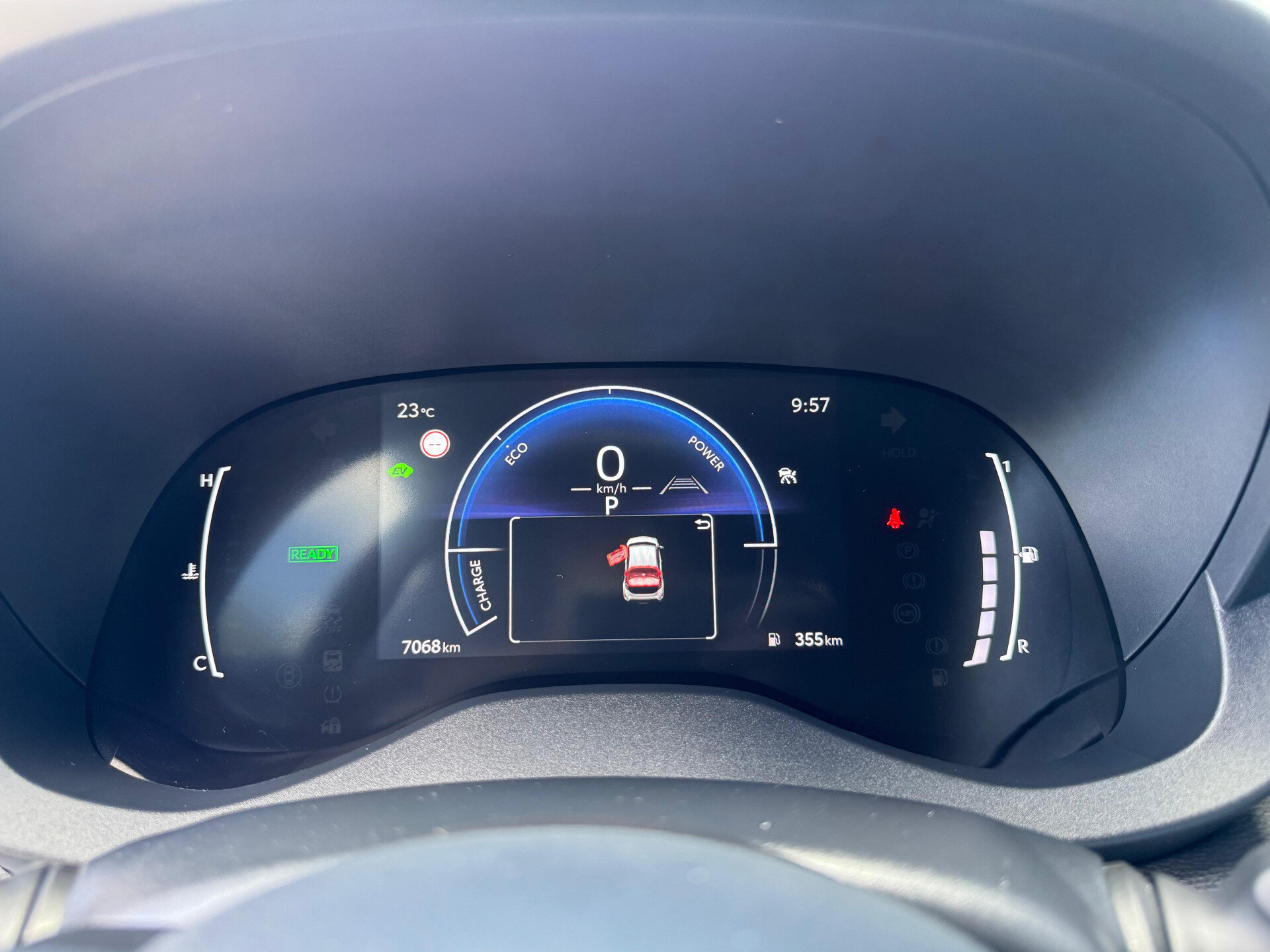 Toyota Yaris Cross 1.5 Hybrid 115 First Edition + Trekhaak - Afbeelding 3