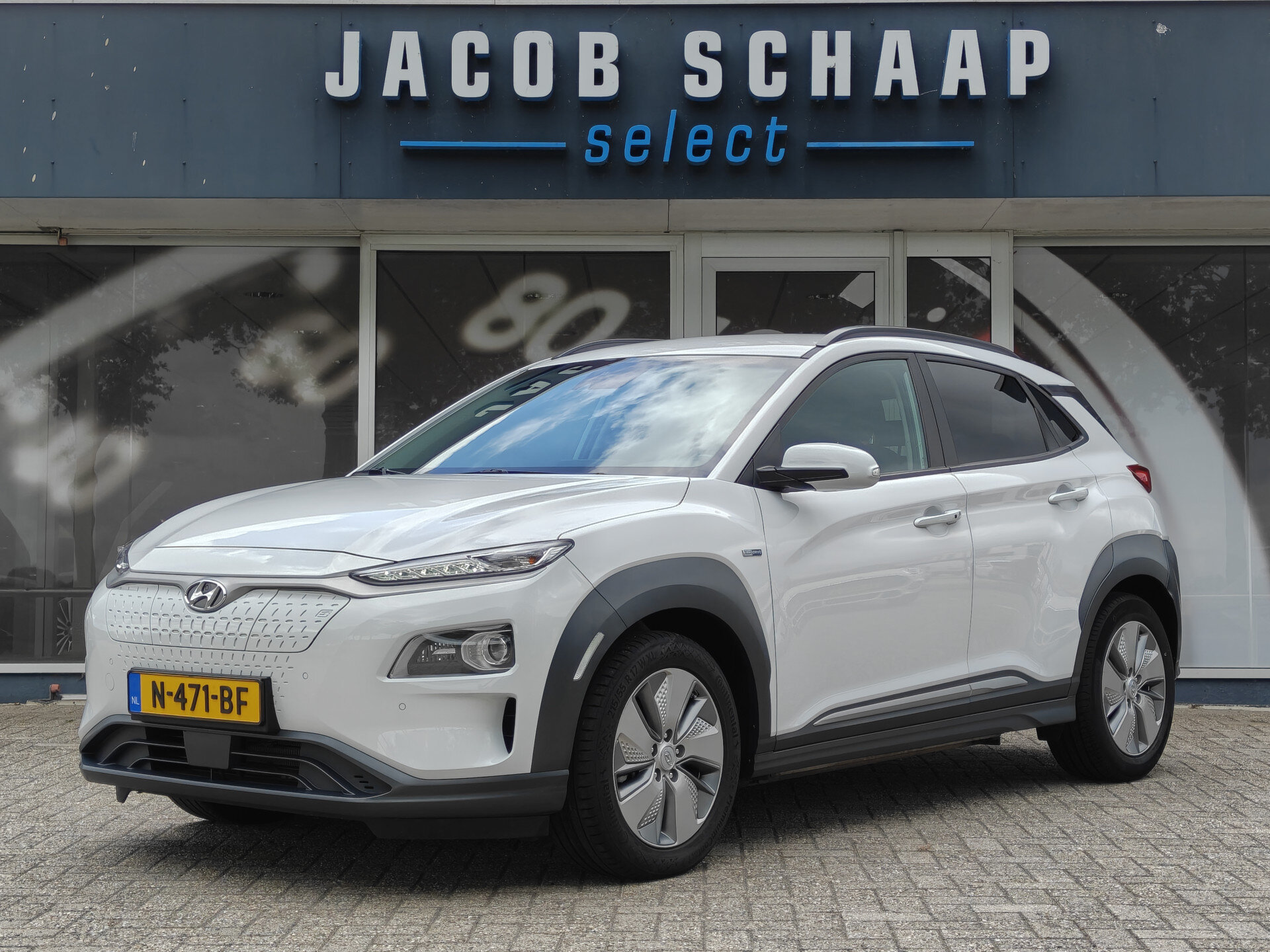 Hyundai Kona EV Fashion Design 64 kWh