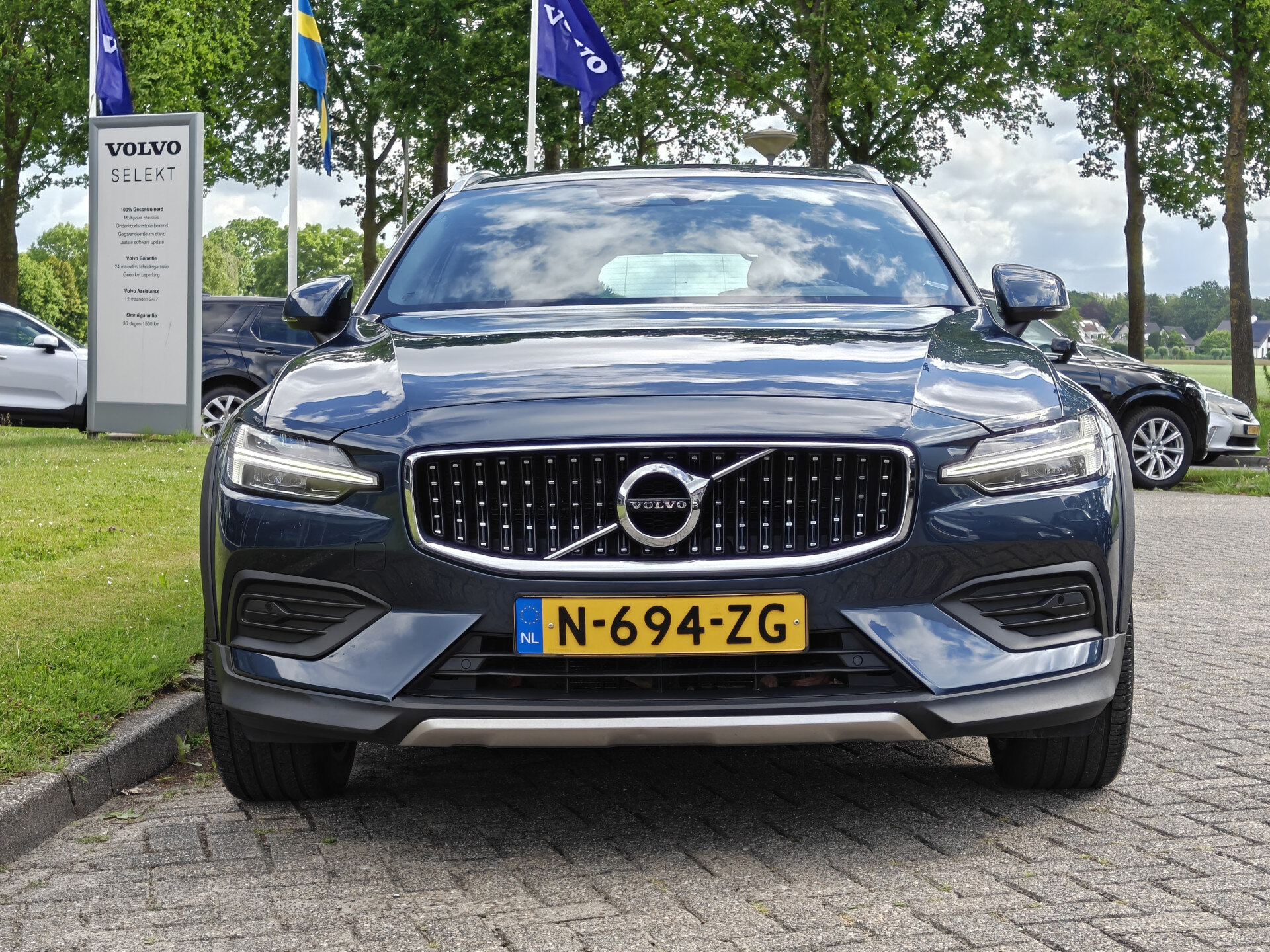 Volvo V60 Cross Country B5 AWD 251PK Pro - Afbeelding 2
