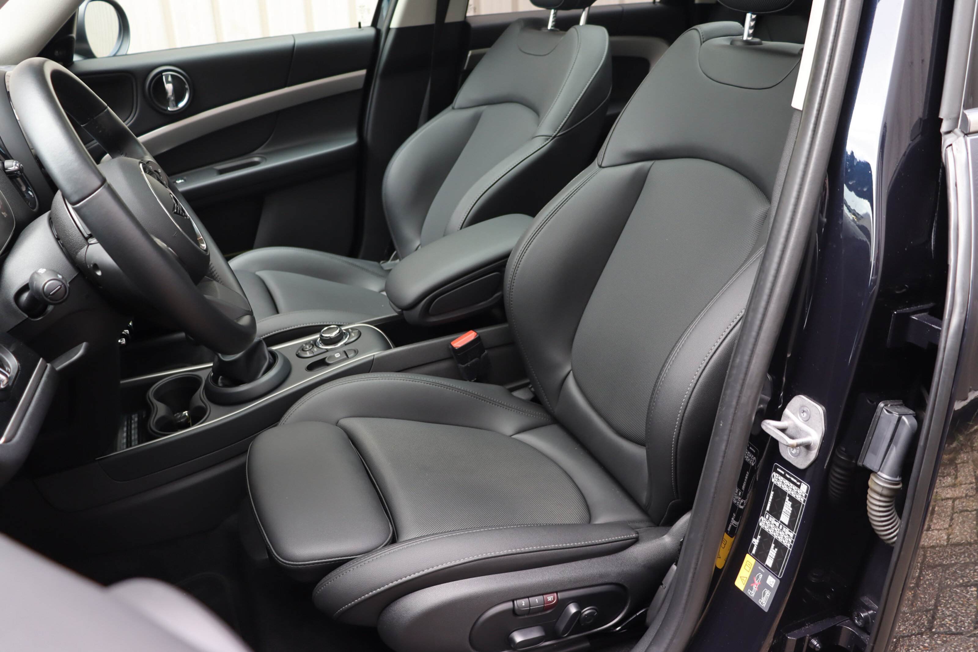 MINI Countryman Cooper SE ALL4 Automaat
