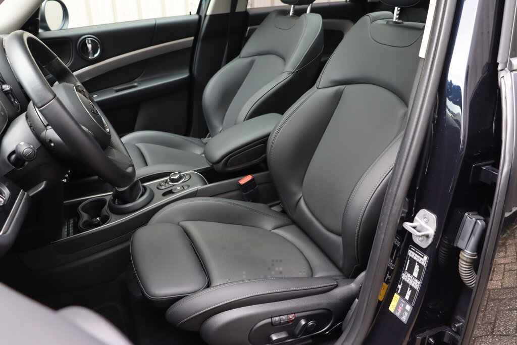 MINI Countryman 4