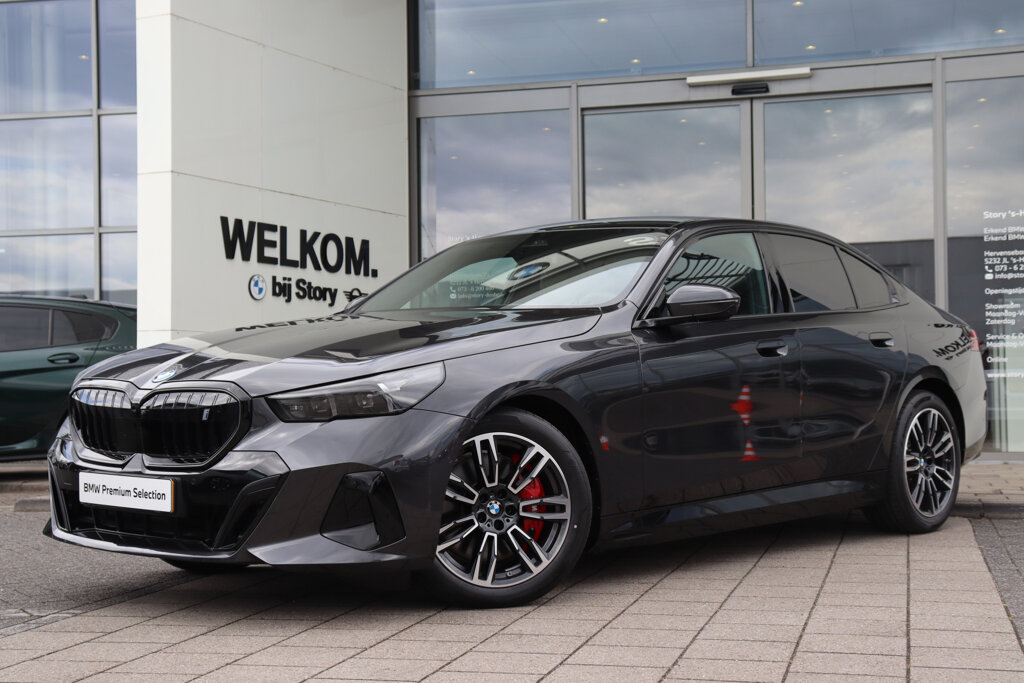 BMW i5 1