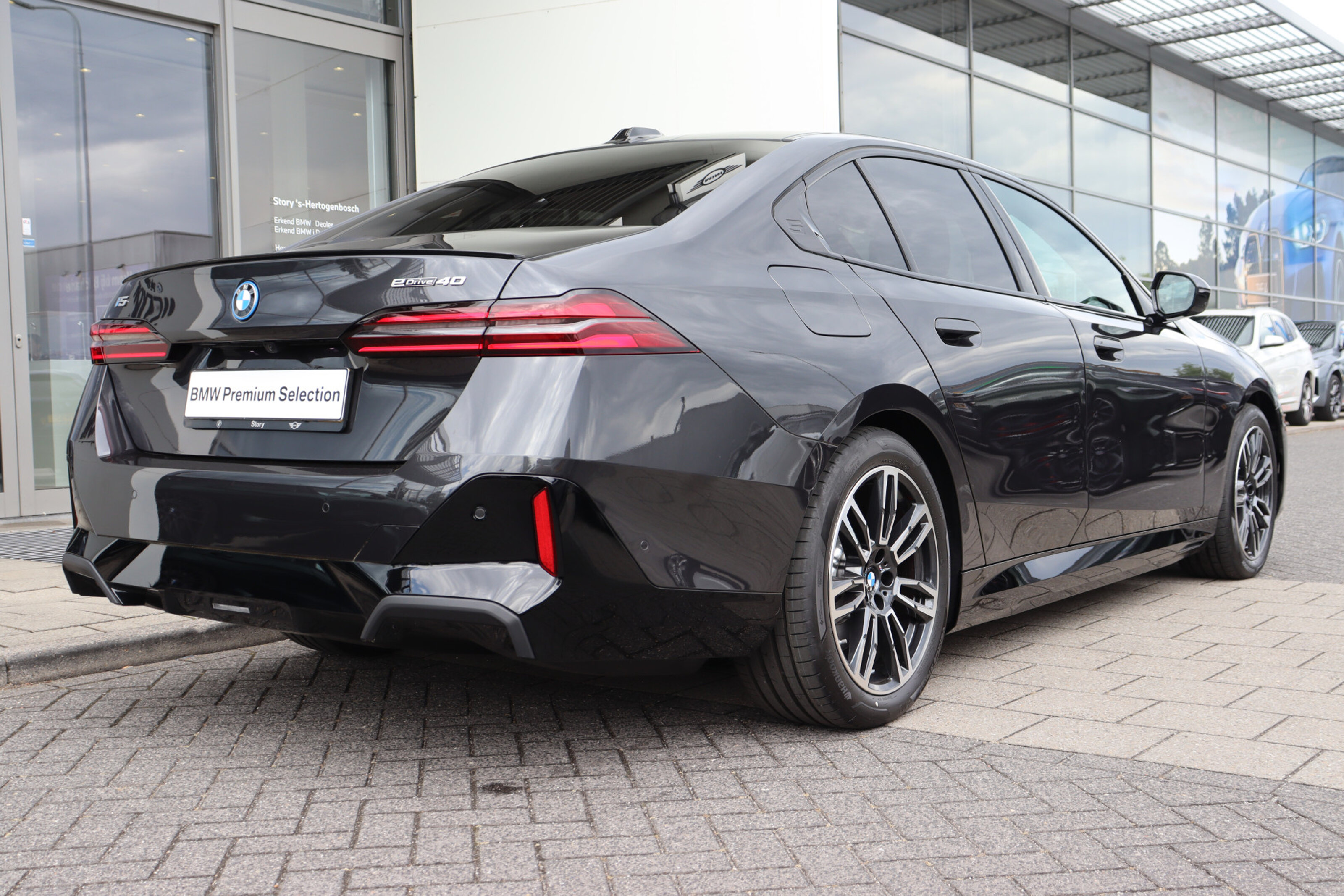 BMW i5 8