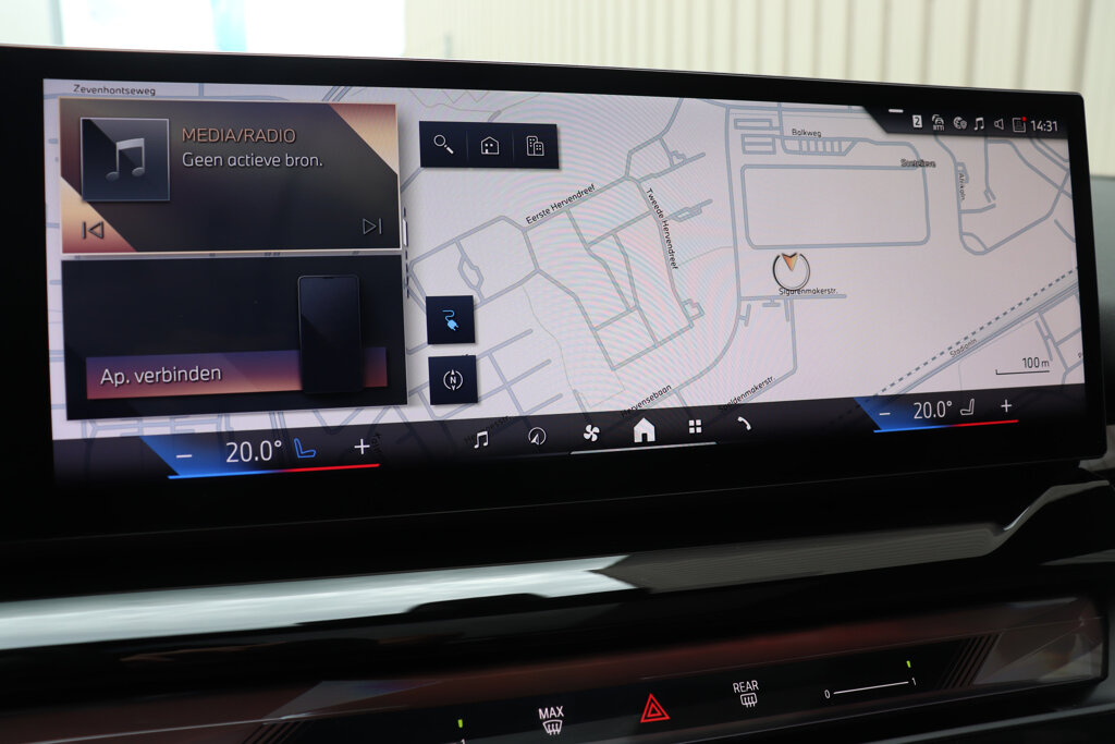 BMW i5 15