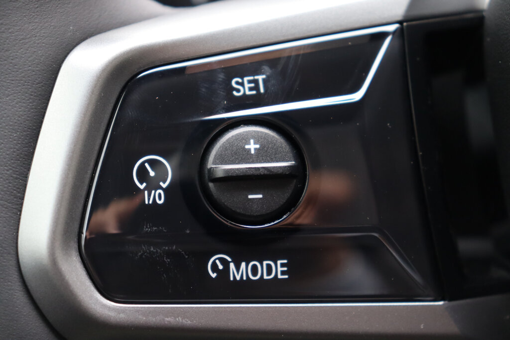 BMW i5 16