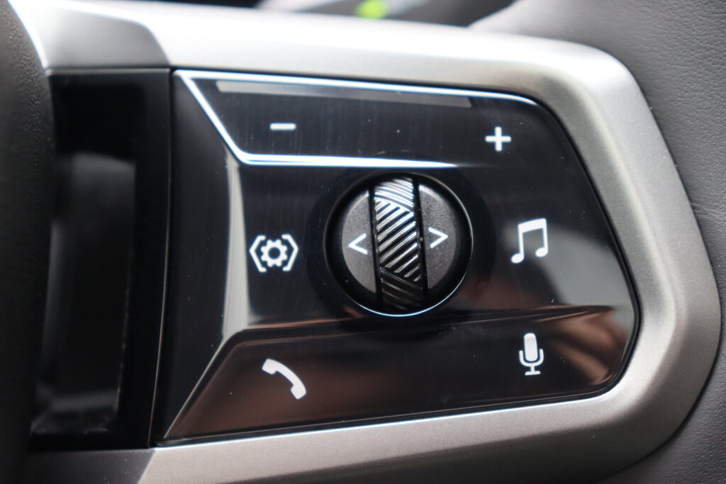 BMW i5 18