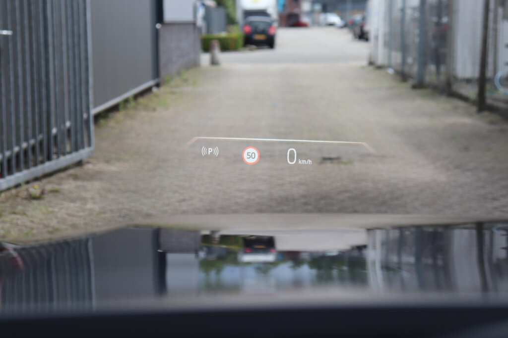 BMW i5 20