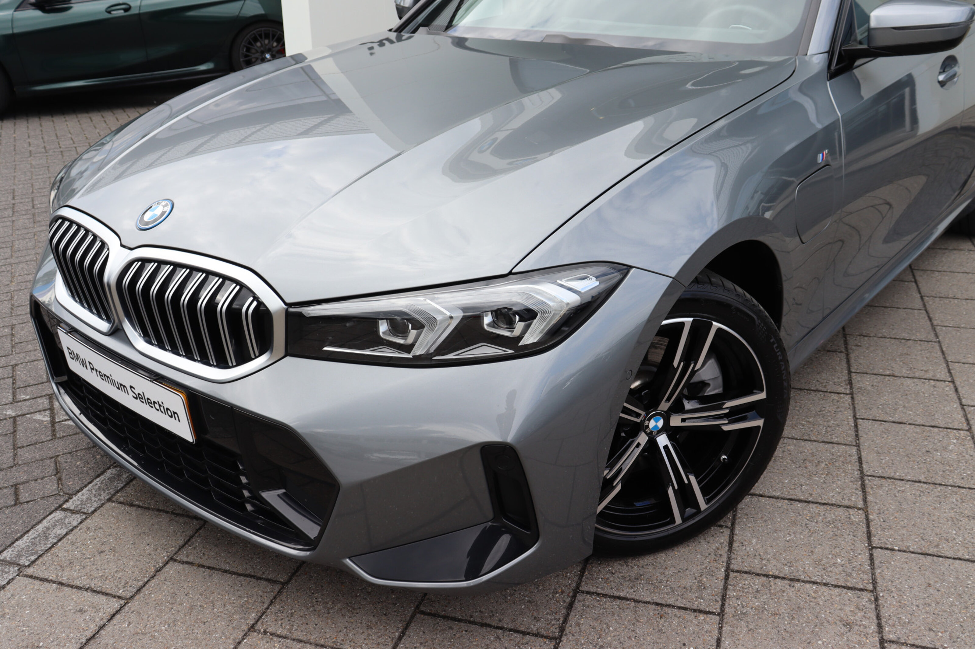 BMW 3 Serie Touring 330e M Sport Automaat