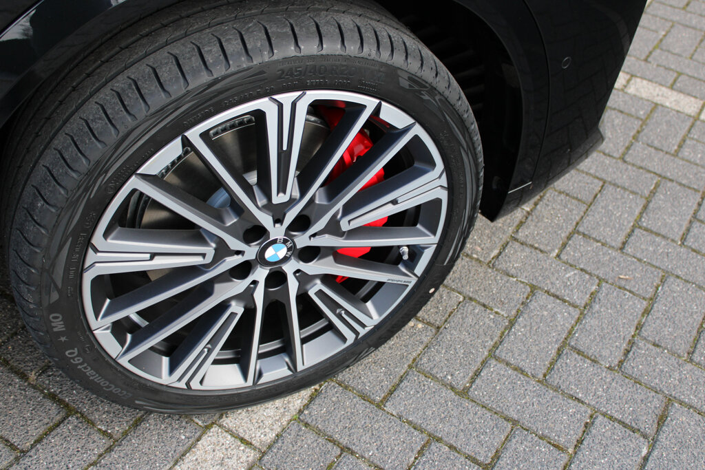 BMW iX2 3