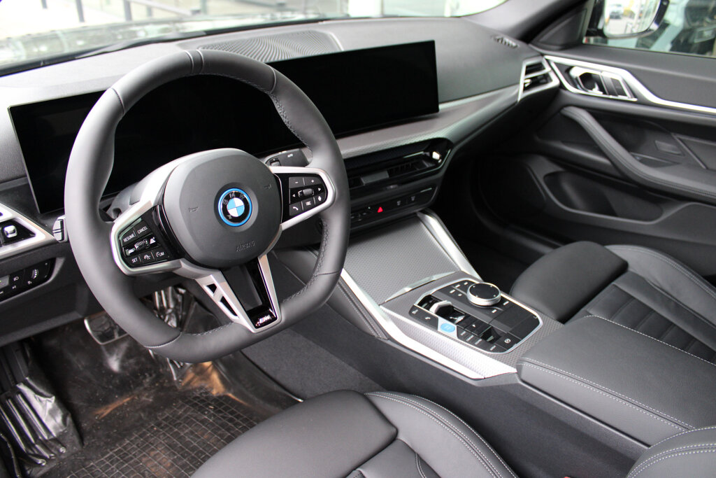 BMW i4 5