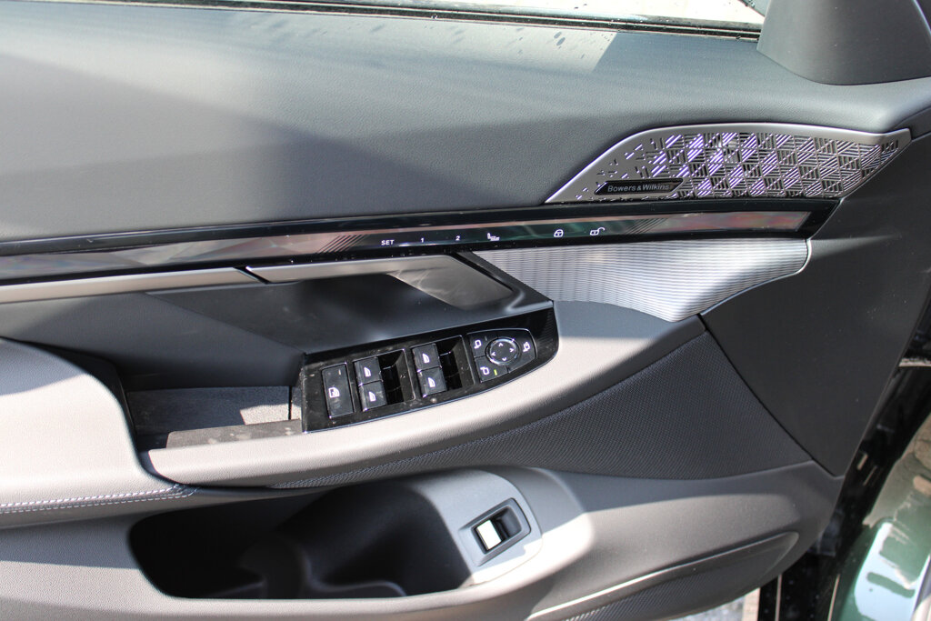 BMW i4 13