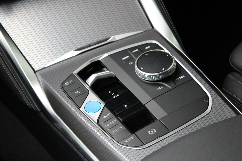BMW i4 20