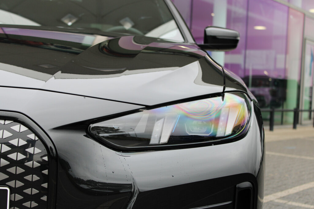 BMW i4 23