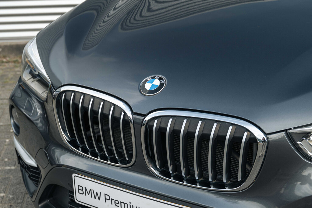 BMW X1 6
