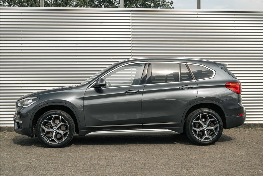 BMW X1 11