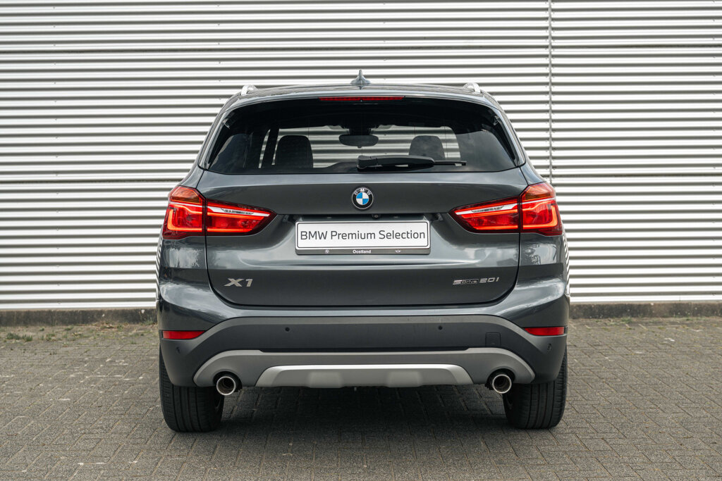 BMW X1 13