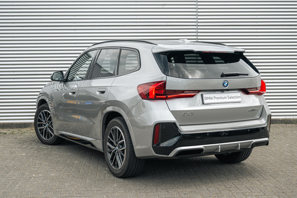 BMW iX1 34