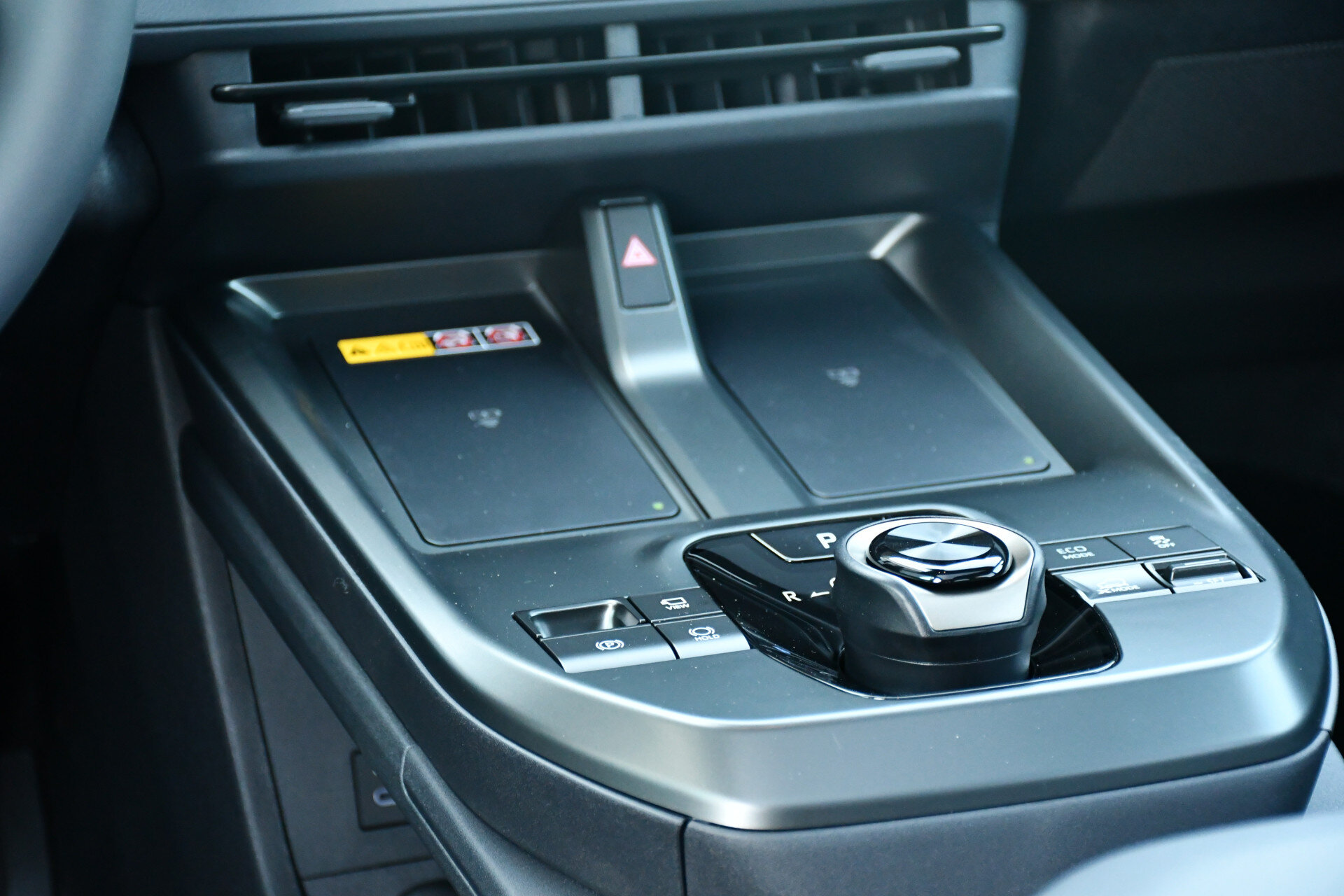 Toyota bZ4X Touring Executive AWD 75 kWh 380pk - Afbeelding 4