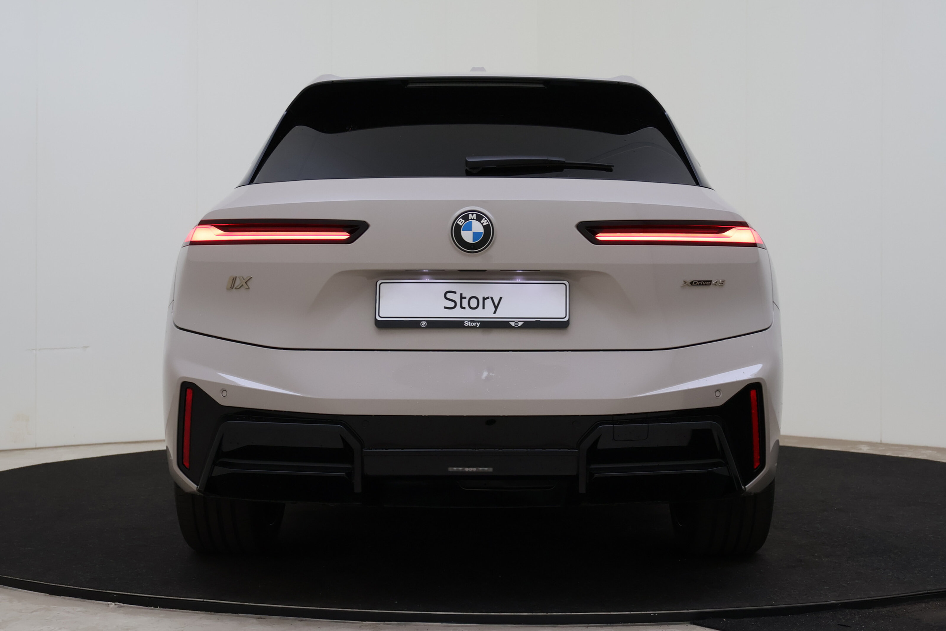 BMW iX xDrive45 M Sport