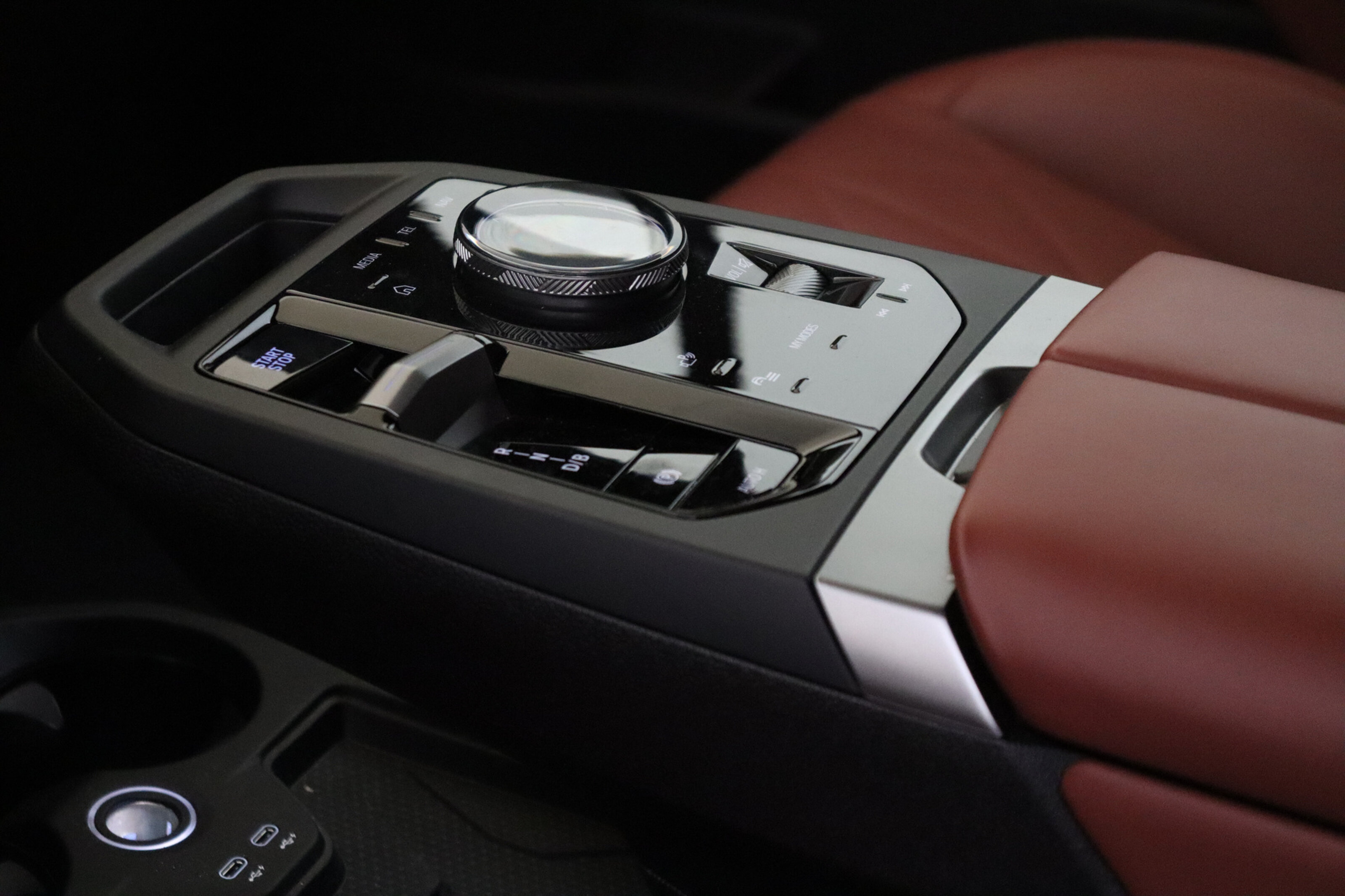BMW iX 6