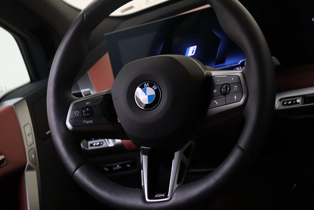 BMW iX 25