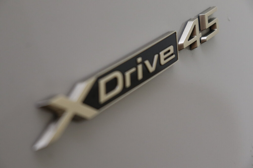 BMW iX 55