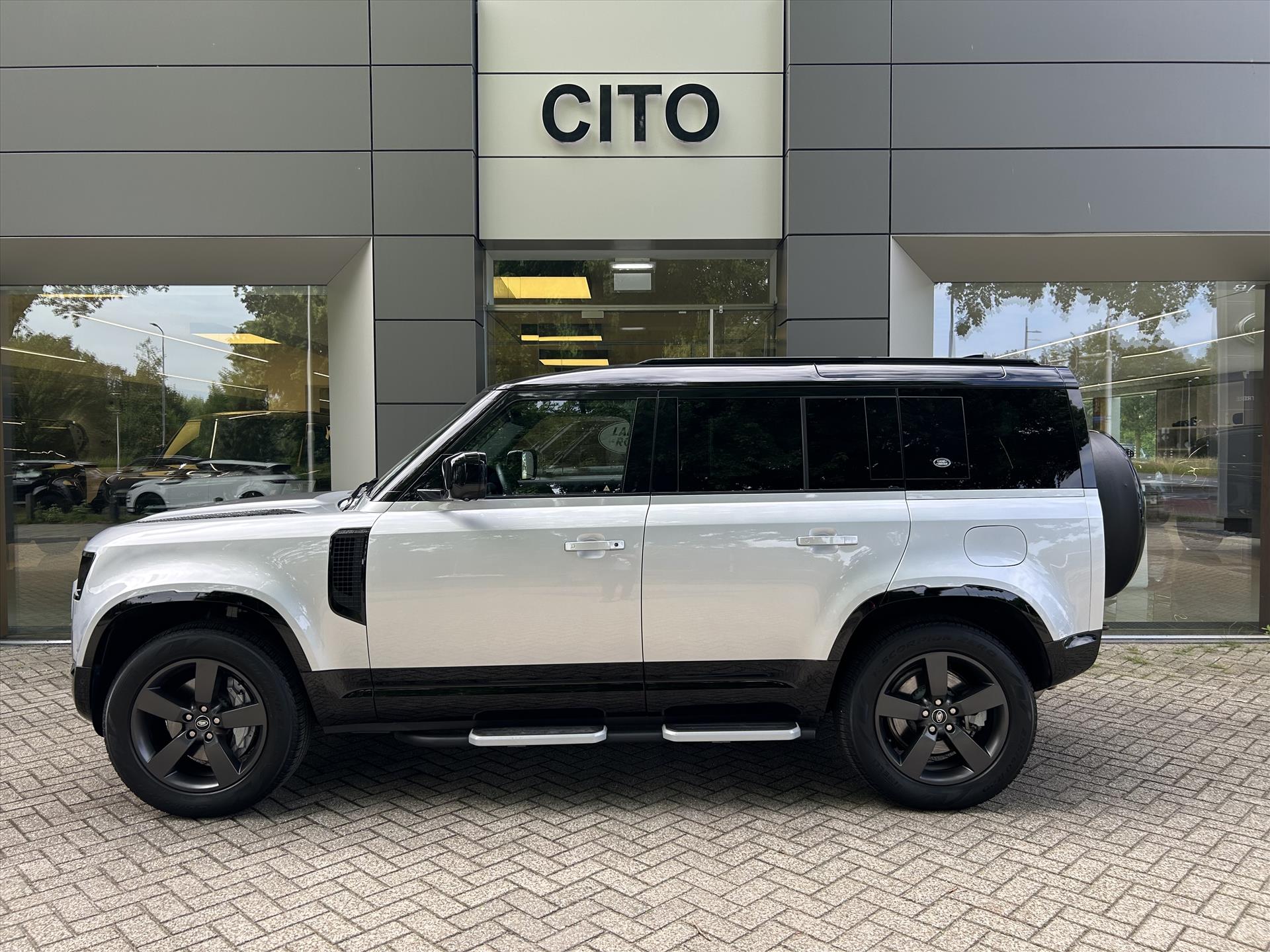 Land Rover Defender 110 P400e PHEV AWD Aut X-Dynamic HSE - Afbeelding 2