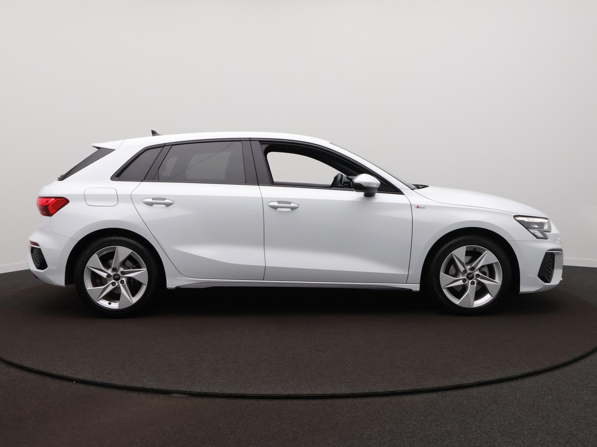 Audi A3 Sportback 35 TFSI S edition - Afbeelding 4