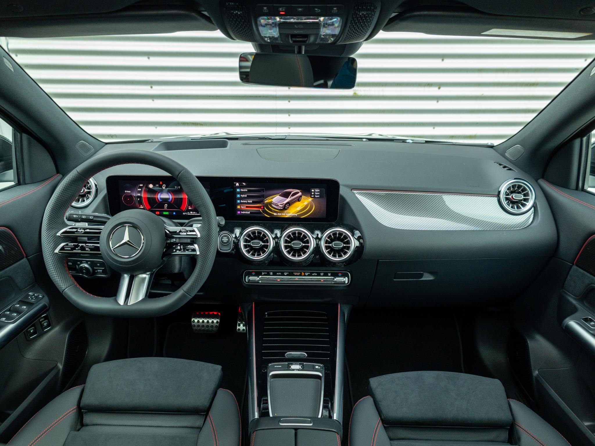 Mercedes-Benz GLA-klasse 250 e Business Solution AMG - Afbeelding 3