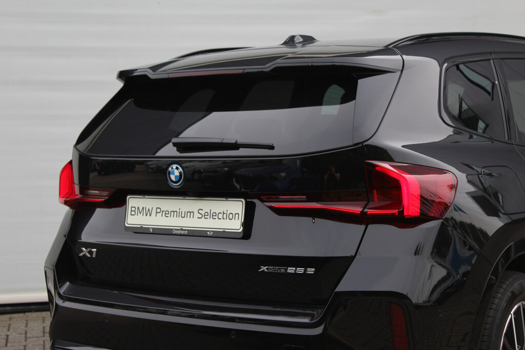 BMW X1 16