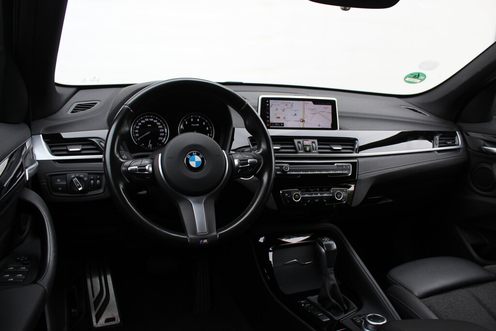 BMW X1 12