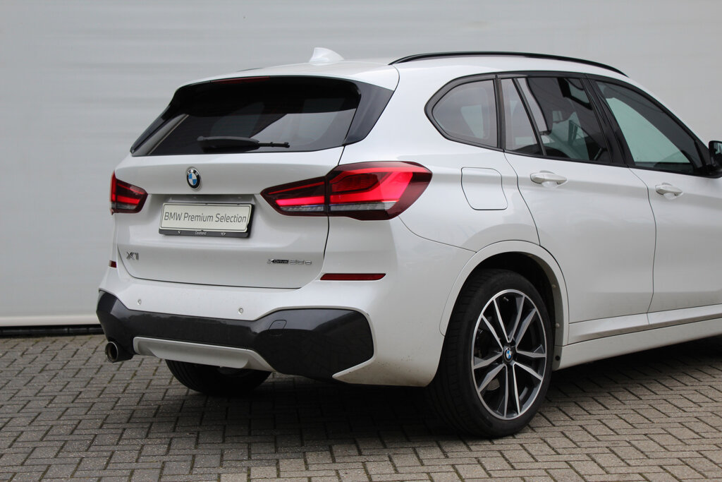 BMW X1 21