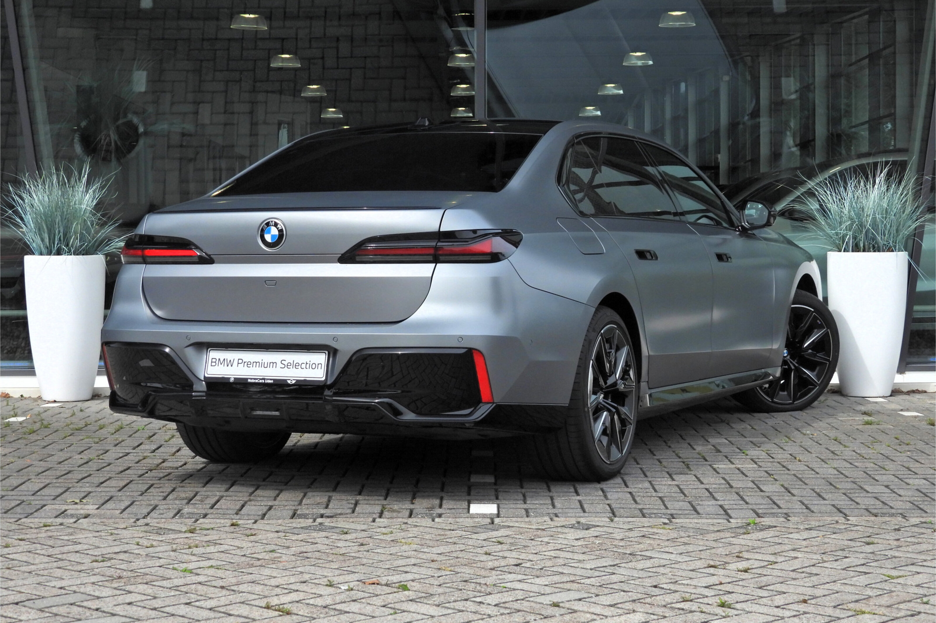 BMW 7 Serie 740d xDrive Executive M Sport Automaat