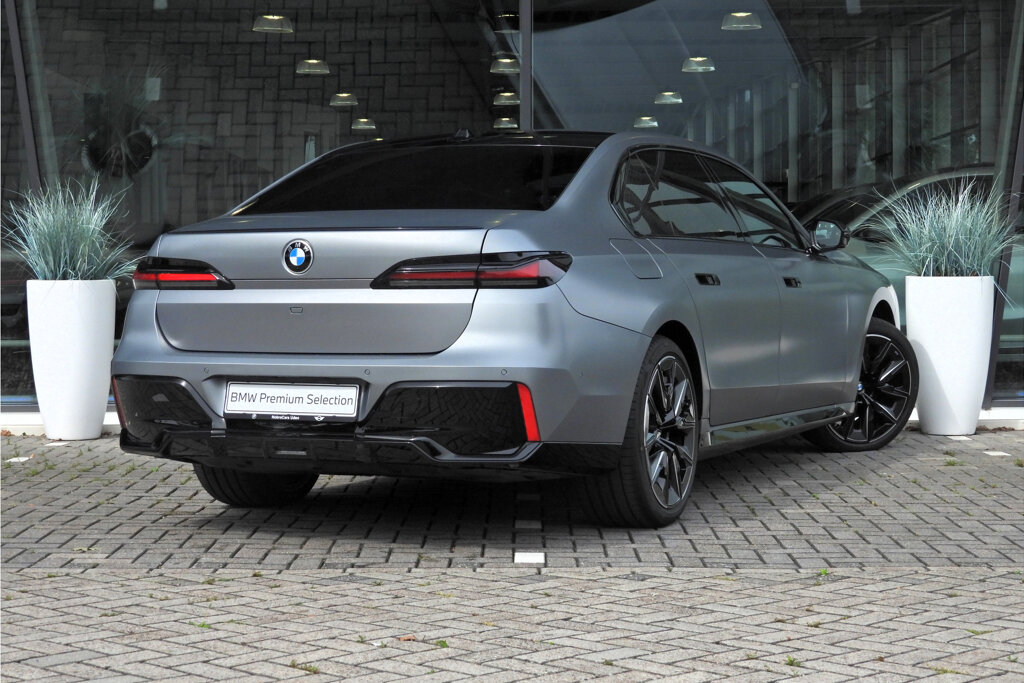 BMW 7 Serie 4