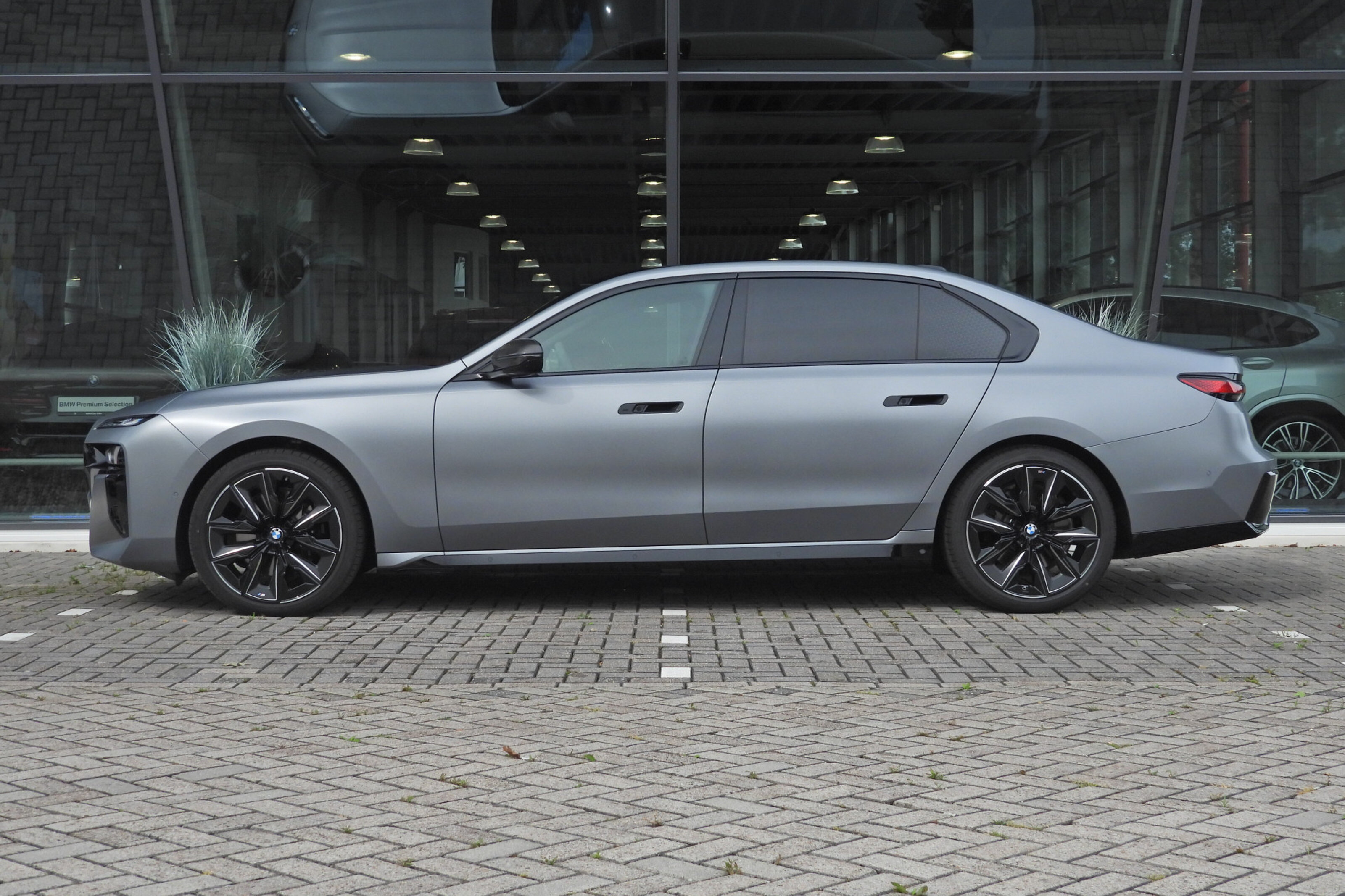 BMW 7 Serie 740d xDrive Executive M Sport Automaat