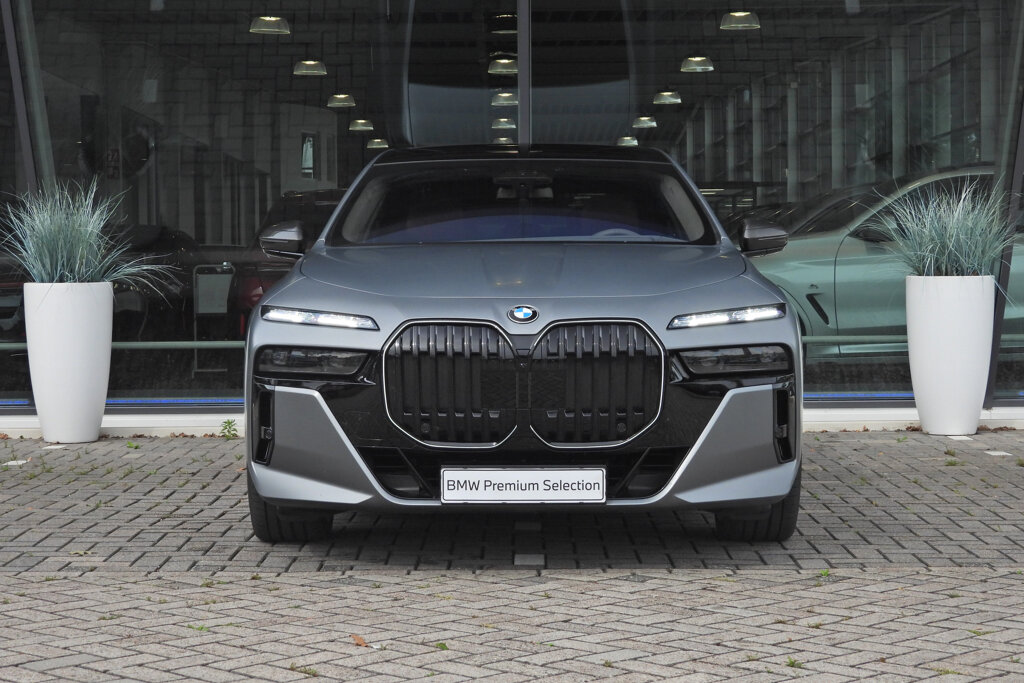 BMW 7 Serie 12