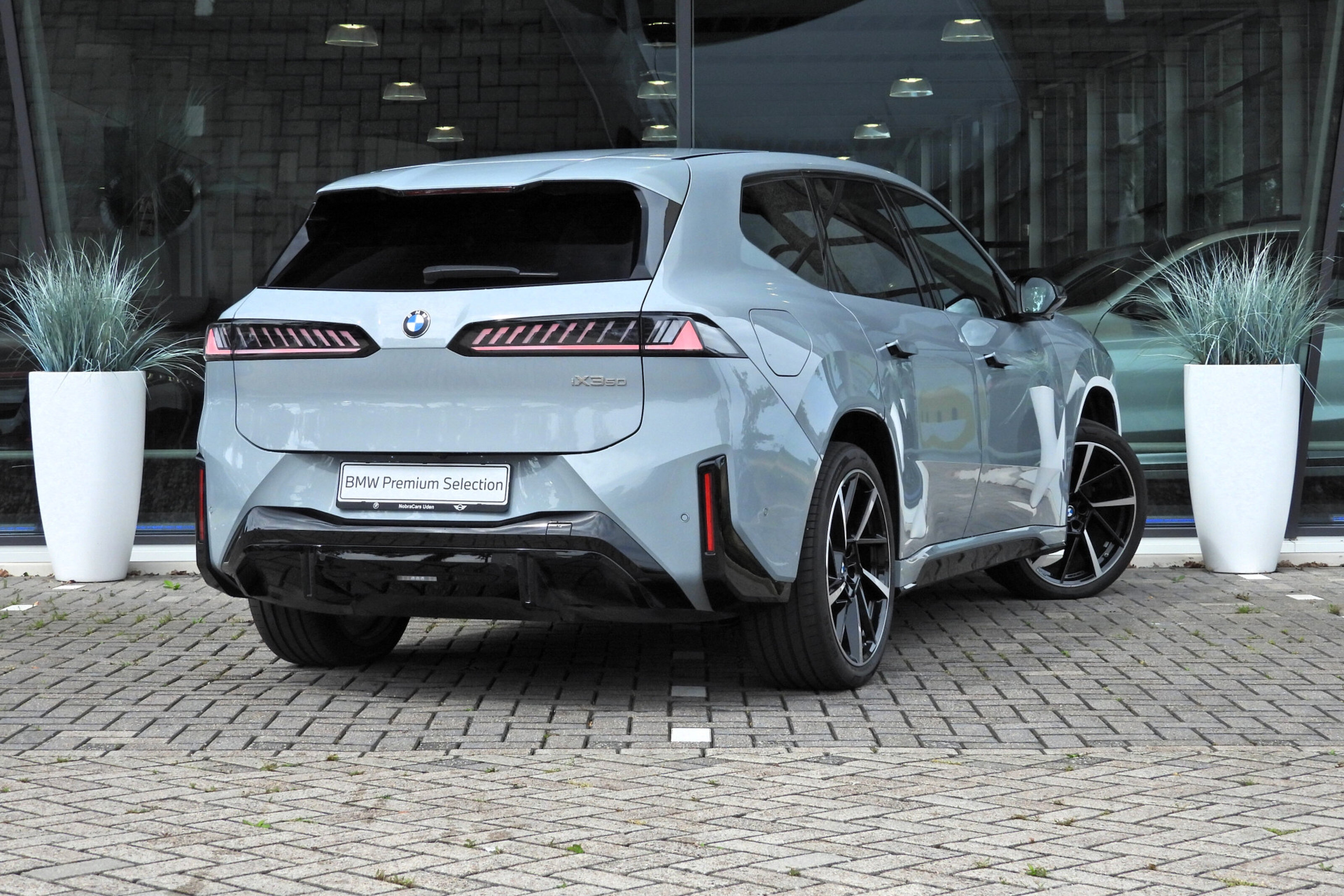BMW iX3 50 xDrive M Sport